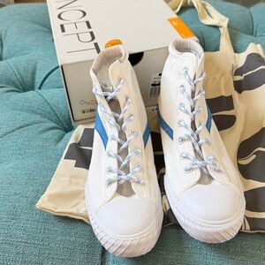 Oncept Bogota Canvas Sneaker Adriatic blue Sz 8.5 new in box